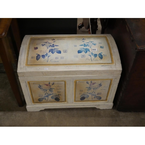 495 - PAINTED TRUNK