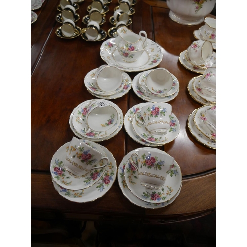 592 - CHELSEA TEA SET