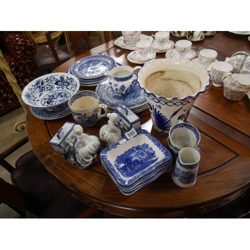 595 - LOT OF BLUE & WHITE DELPH