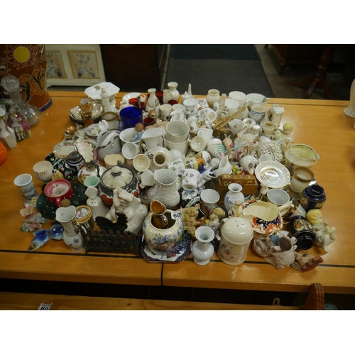 606 - LARGE LOT OF MIXED CERAMICS