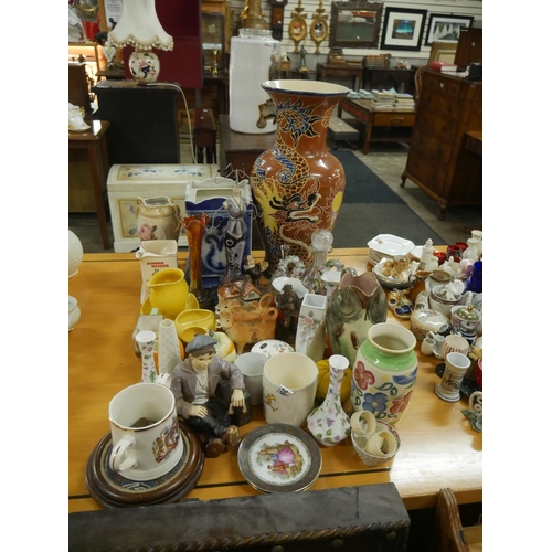 609 - LARGE LOT OF MIXED CERAMICS