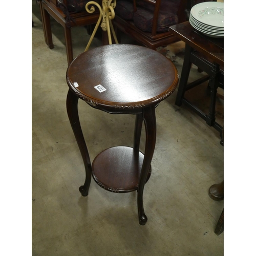 622 - OCCASIONAL TABLE