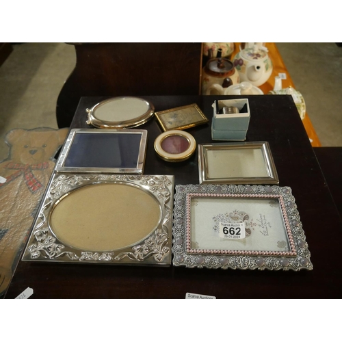 662 - LOT OF PICTURE FRAMES INCLUDING 1 SILVER