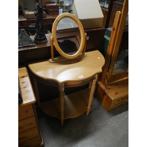 670 - PINE DRESSING TABLE