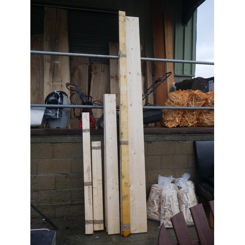 68 - LOT OF WHITE WOOD