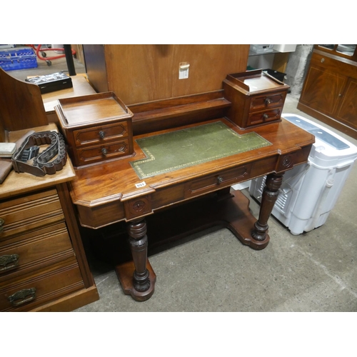 691 - MAHOGANY DESK