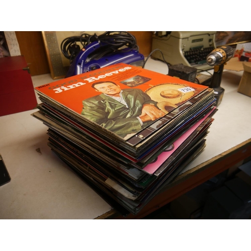 739 - LOT OF RECORDS