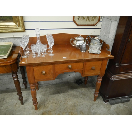 444 - VICTORIAN MAHOGANY 3 DRAWER GALLERY BACK SIDE TABLE