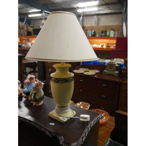 744 - TABLE LAMP