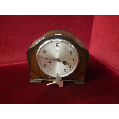 415 - MANTEL CLOCK