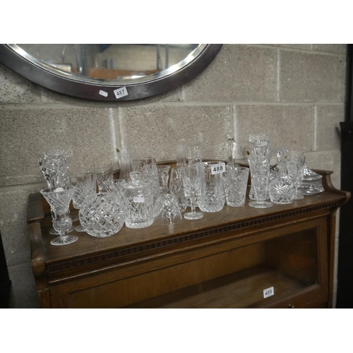 488 - LOT OF TYRONE CRYSTAL