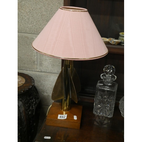 492 - PROPELLOR LAMP