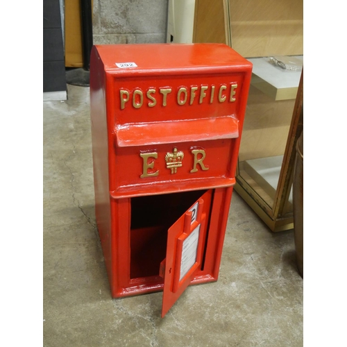 292 - METAL POST BOX