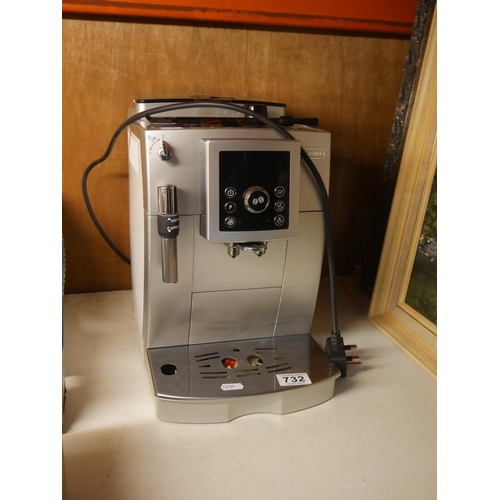 732 - COFFEE MACHINE