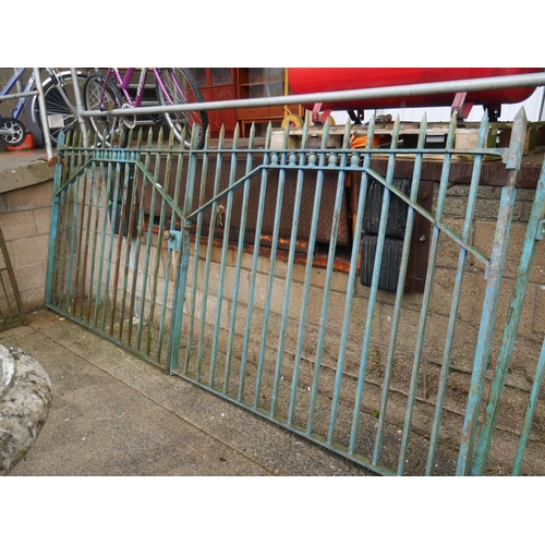 78 - PAIR OF SOLID BAR ENTRANCE GATES APPROX 12' OPENING