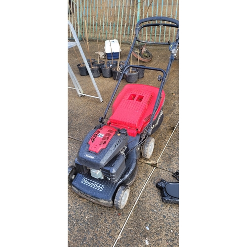 86B - MOUNTFIELD LAWNMOWER, (working)