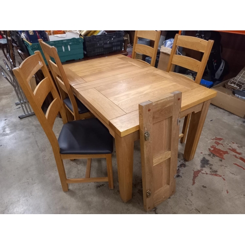 764 - OAK TABLE & 4 CHAIRS