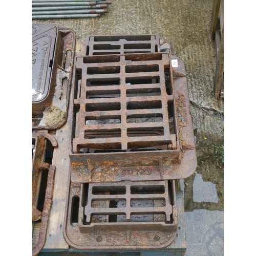 76 - 3 HEAVY ROAD GRATES