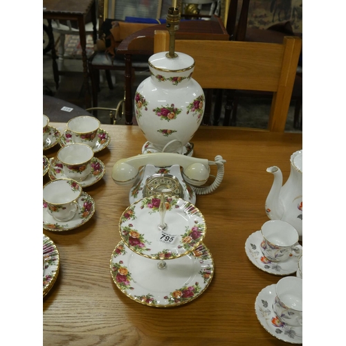 795 - OLD COUNTRY ROSE LAMP, TELEPHONE & CAKE STAND