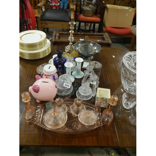 809 - PART TABLE LOT