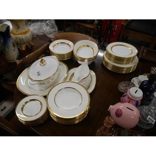 810 - MINTON & ROYAL DOULTON DINNER SERVICE