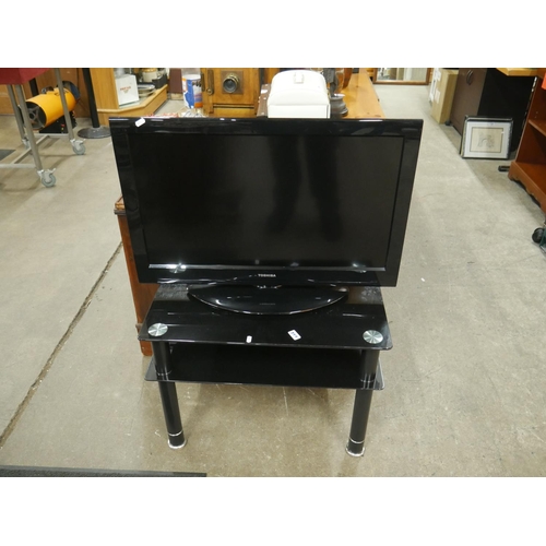 899 - TV & STAND