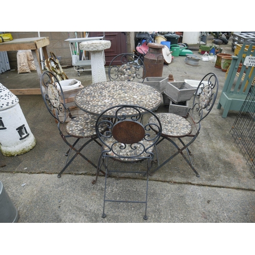 123 - PEBBLE GARDEN TABLE & CHAIRS