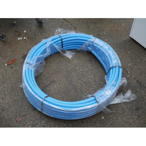 175 - ROLL OF WATER PIPING