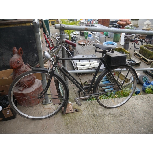 237 - OLD BLACK BIKE