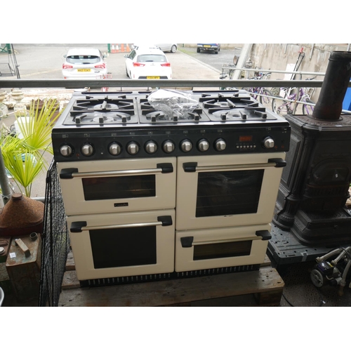 257 - RANGE COOKER & GRANITE WORKTOP