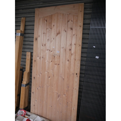 280 - PINE DOOR