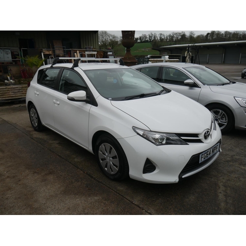 292 - TOYOTA AURIS ACTIVE D4-D DEC 2014 - MOT TO MAY 2024