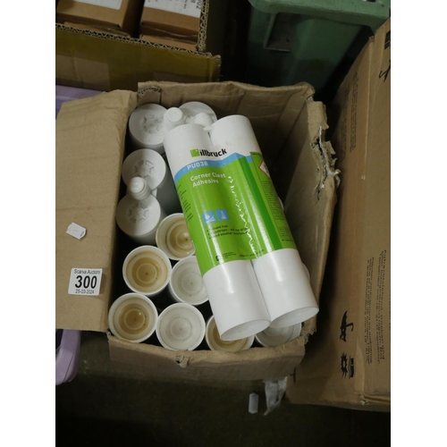 300 - BOX OF CLEAR ADHESIVE