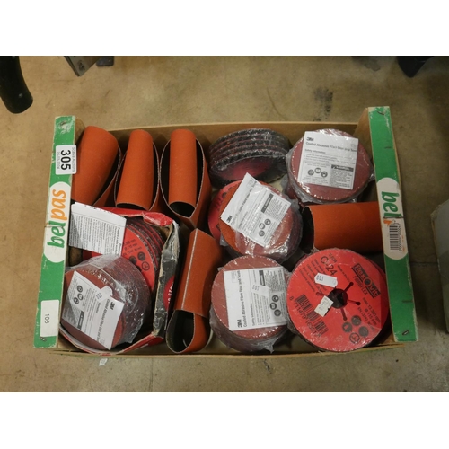 305 - BOX OF SANDING DISCS