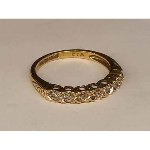 462 - 9CT GOLD LADIES RING SIZE J