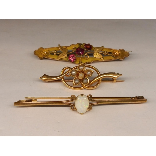 465 - 3 GOLD BROOCHES