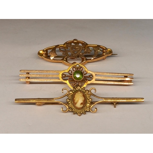 466 - 3 GOLD BROOCHES