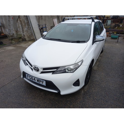 292 - TOYOTA AURIS ACTIVE D4-D DEC 2014 - MOT TO MAY 2024