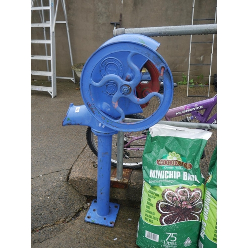 162 - CHAIN DRIVEN BAMFORD PUMP