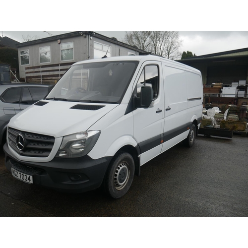 227 - MERCEDES 314 SPRINTER VAN PLUS VAT ON HAMMER PRICE OR VALID IE VAT REG NUMBER - 82,000 MILES - 7 YEA... 