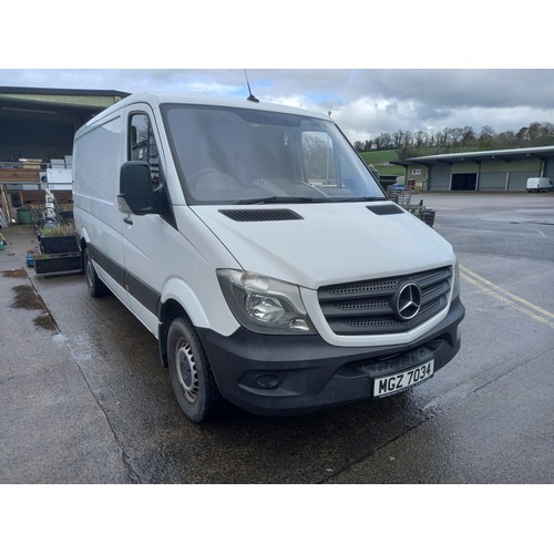 227 - MERCEDES 314 SPRINTER VAN PLUS VAT ON HAMMER PRICE OR VALID IE VAT REG NUMBER - 82,000 MILES - 7 YEA... 