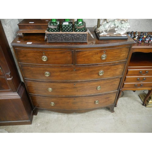 543 - GEORGIAN MAHOGANY BOW FRONT CHEST