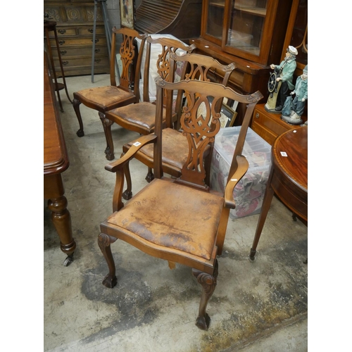 601 - SET OF 8 MAHOGANY CHIPPENDALE STYLE CHAIRS