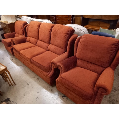 672 - 3 PIECE SUITE