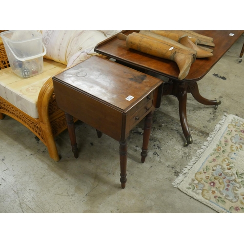 711 - VICTORIAN DROP LEAF TABLE