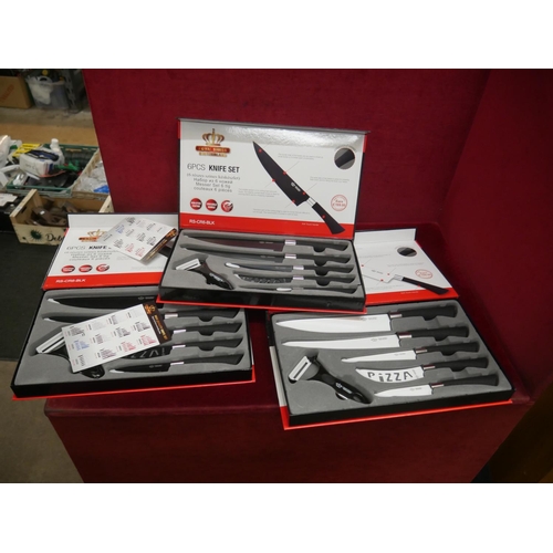 779 - 3 KNIFE SETS