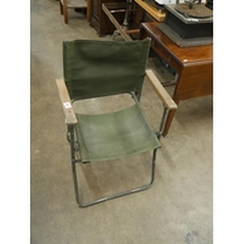 755 - OLD MILITARY FOLDING SEAT