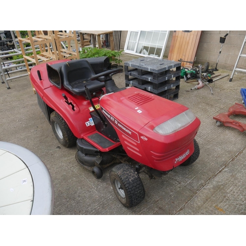 39 - RIDE ON LAWNMOWER WITH INSTRUCTION MANUAL & SERVICE BOOK