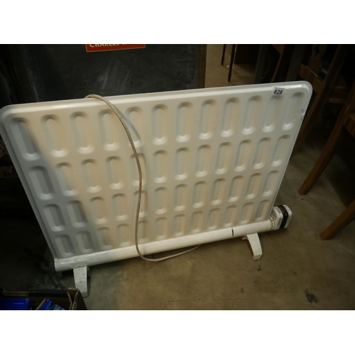 828 - OIL FILLED RADIATOR