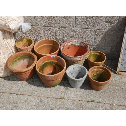 90 - LOT OF FLOWER POTS INCLUDING TERRACOTTA